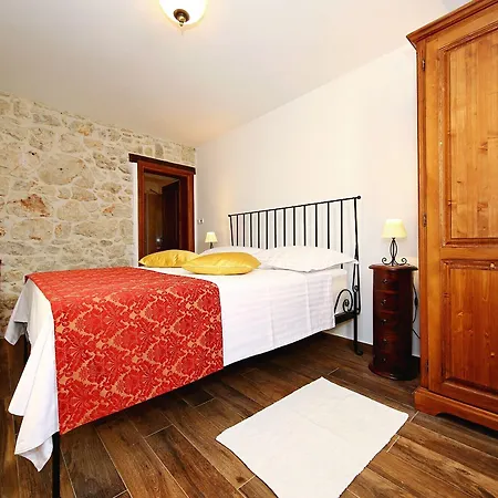 Lemon Zadarvillas Vir