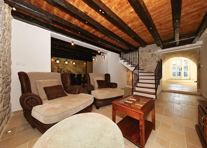 Lemon Zadarvillas 别墅 *